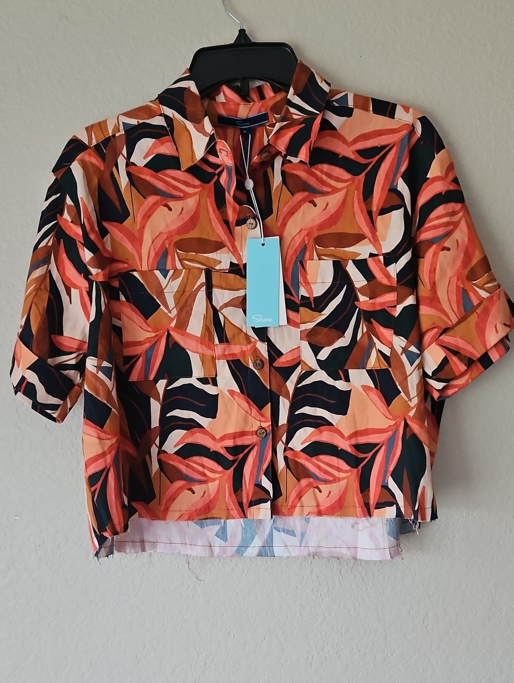 NWT Shore Tropical Leaf Print Cropped Button-Up Shirt Medium